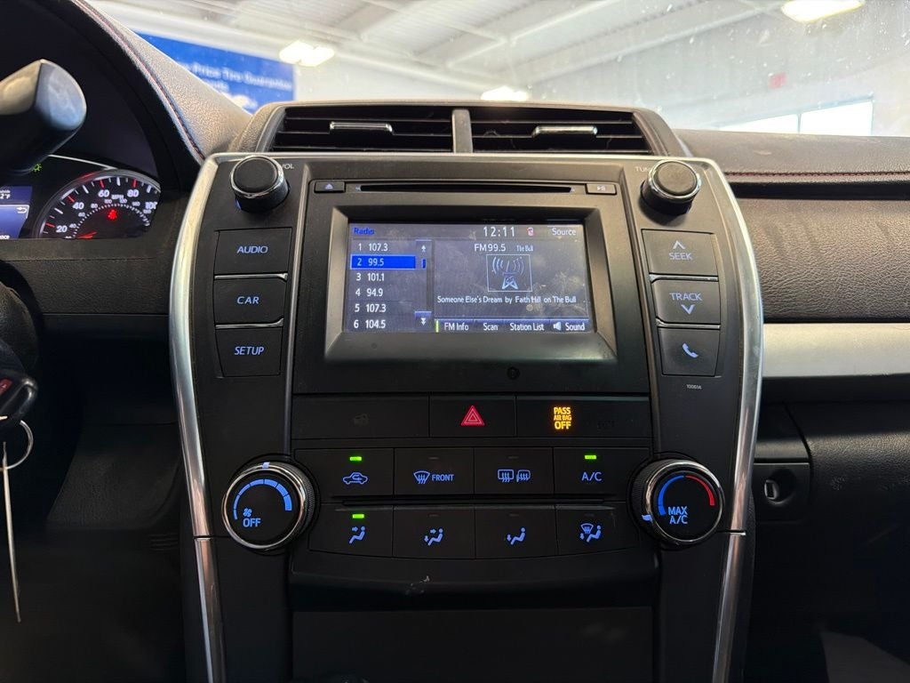 2016 Toyota Camry SE