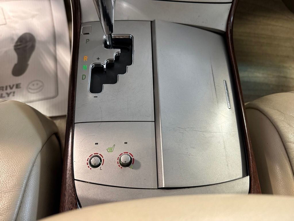 2009 Toyota Avalon XLS V6 w/ Sunroof