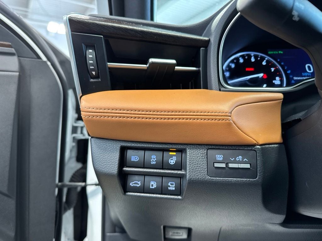 2019 Toyota Avalon Limited w/ Advanced Safety Pkg