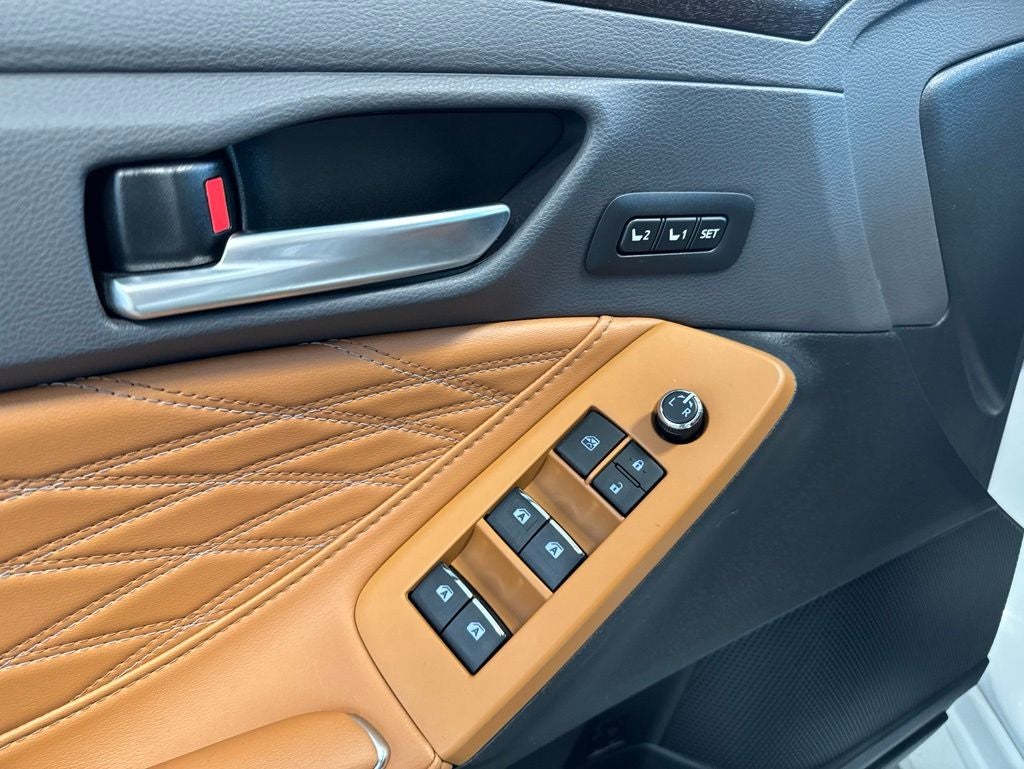 2019 Toyota Avalon Limited w/ Advanced Safety Pkg