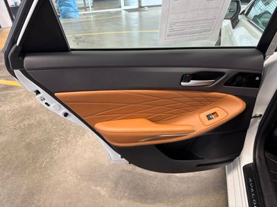 2019 Toyota Avalon Limited w/ Advanced Safety Pkg