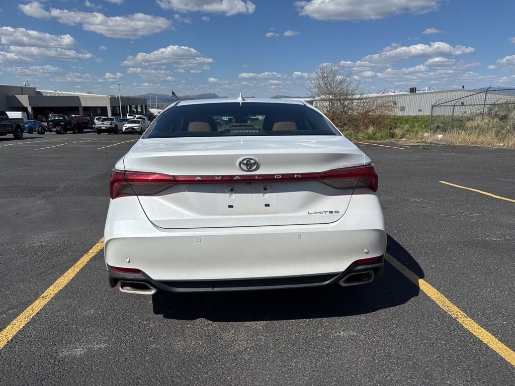 2019 Toyota Avalon Limited w/ Advanced Safety Pkg