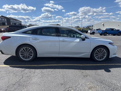 2019 Toyota Avalon Limited w/ Advanced Safety Pkg
