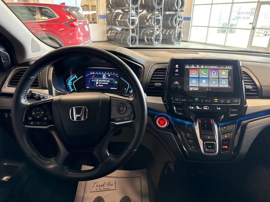 2023 Honda Odyssey Touring w/ Nav & Moonroof