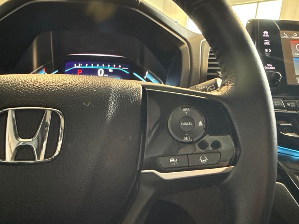 2023 Honda Odyssey Touring w/ Nav & Moonroof