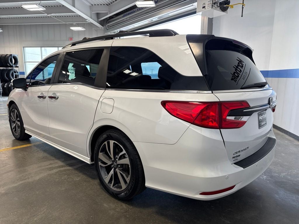 2023 Honda Odyssey Touring w/ Nav & Moonroof