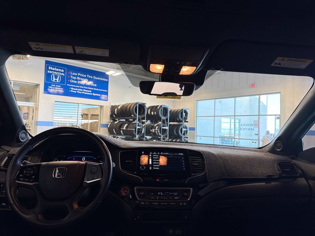 2021 Honda Passport Touring w/ Nav