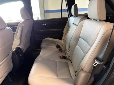 2021 Honda Passport Touring w/ Nav