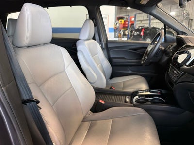 2021 Honda Passport Touring w/ Nav