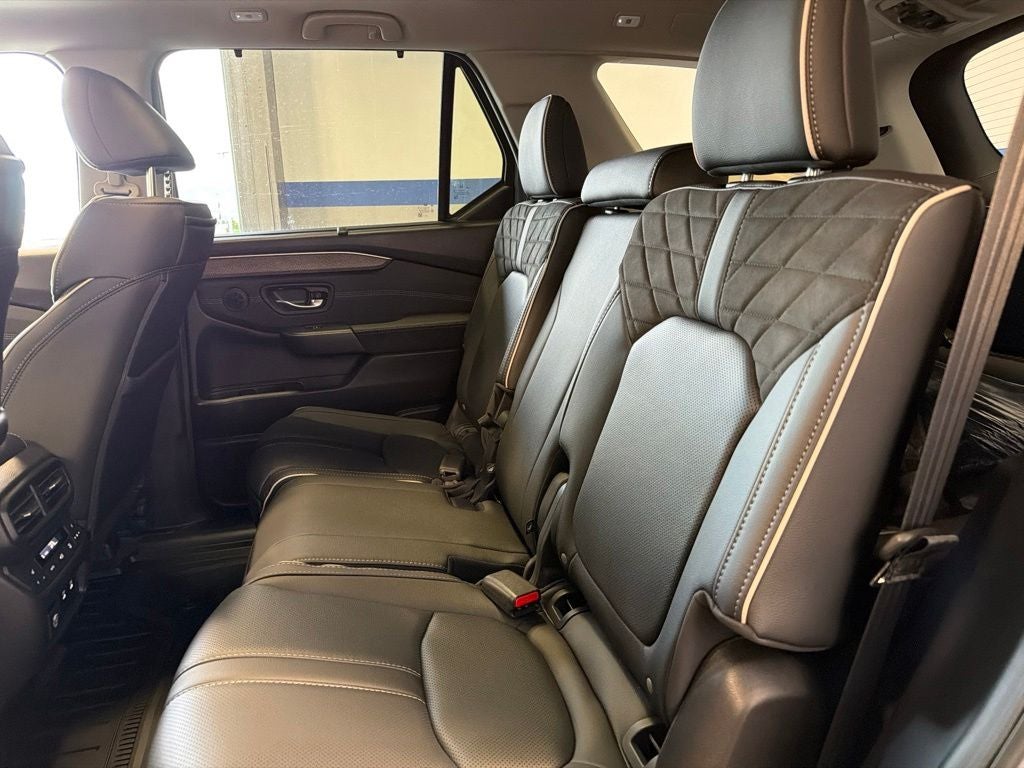 2026 Honda Pilot Elite w/ Function & Adventure Pkg