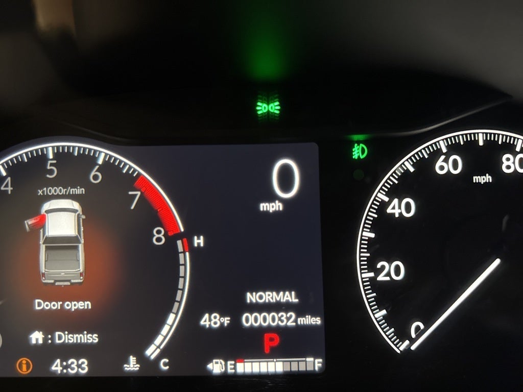 2025 Honda Ridgeline RTL w/ Utility Pkg