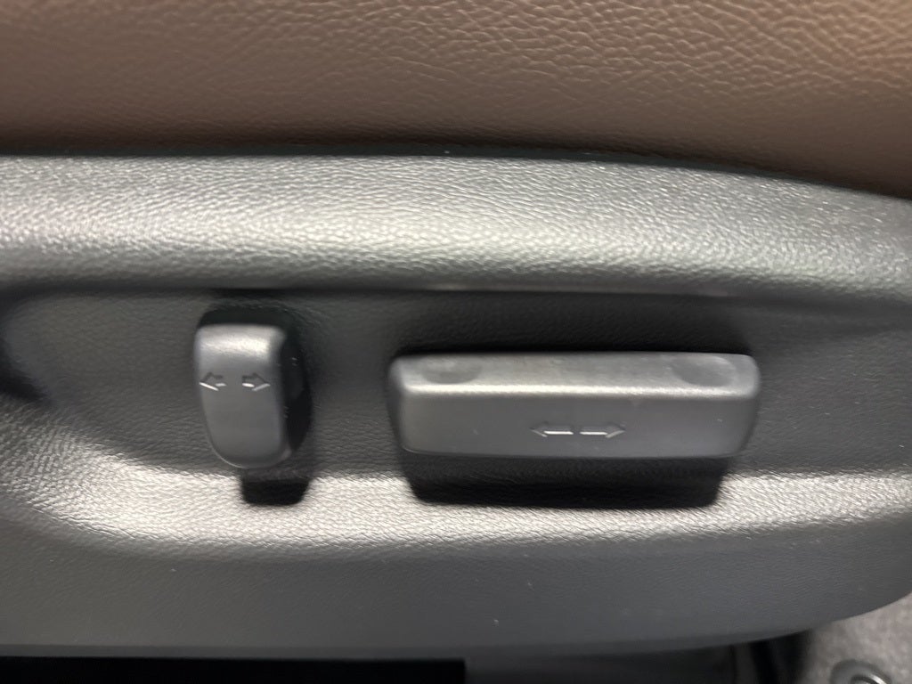 2025 Honda Ridgeline RTL w/ Utility Pkg