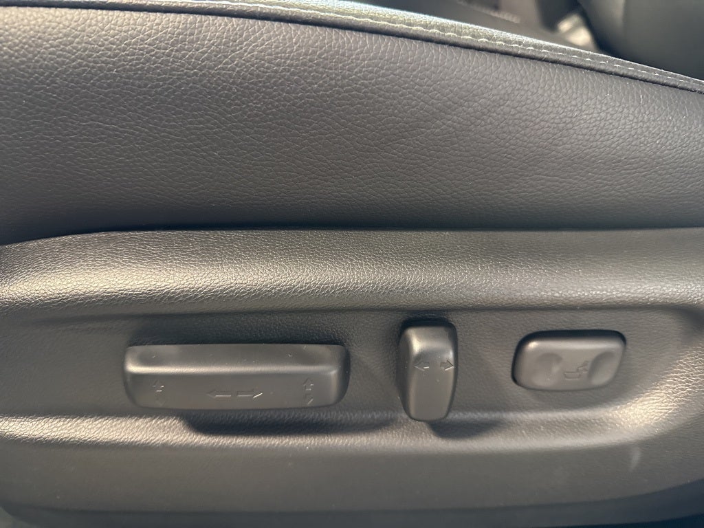 2025 Honda Ridgeline RTL Utility + Pkg