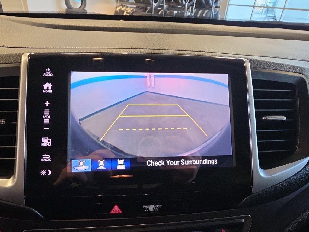 2019 Honda Ridgeline RTL-T w/ Nav