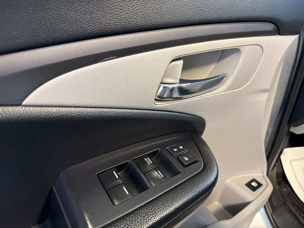 2019 Honda Ridgeline RTL-T w/ Nav