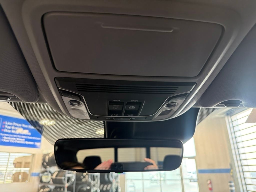 2023 Honda Ridgeline RTL-E w/ Nav