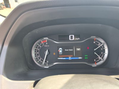 2017 Honda Ridgeline RTL-E w/ Nav & Moonroof