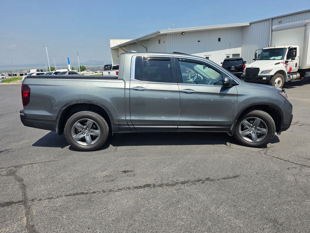 2017 Honda Ridgeline RTL-E w/ Nav & Moonroof