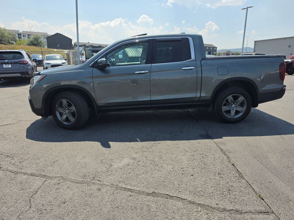 2017 Honda Ridgeline RTL-E w/ Nav & Moonroof