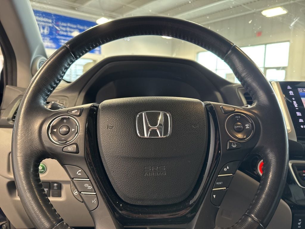 2019 Honda Ridgeline RTL-E w/ Nav