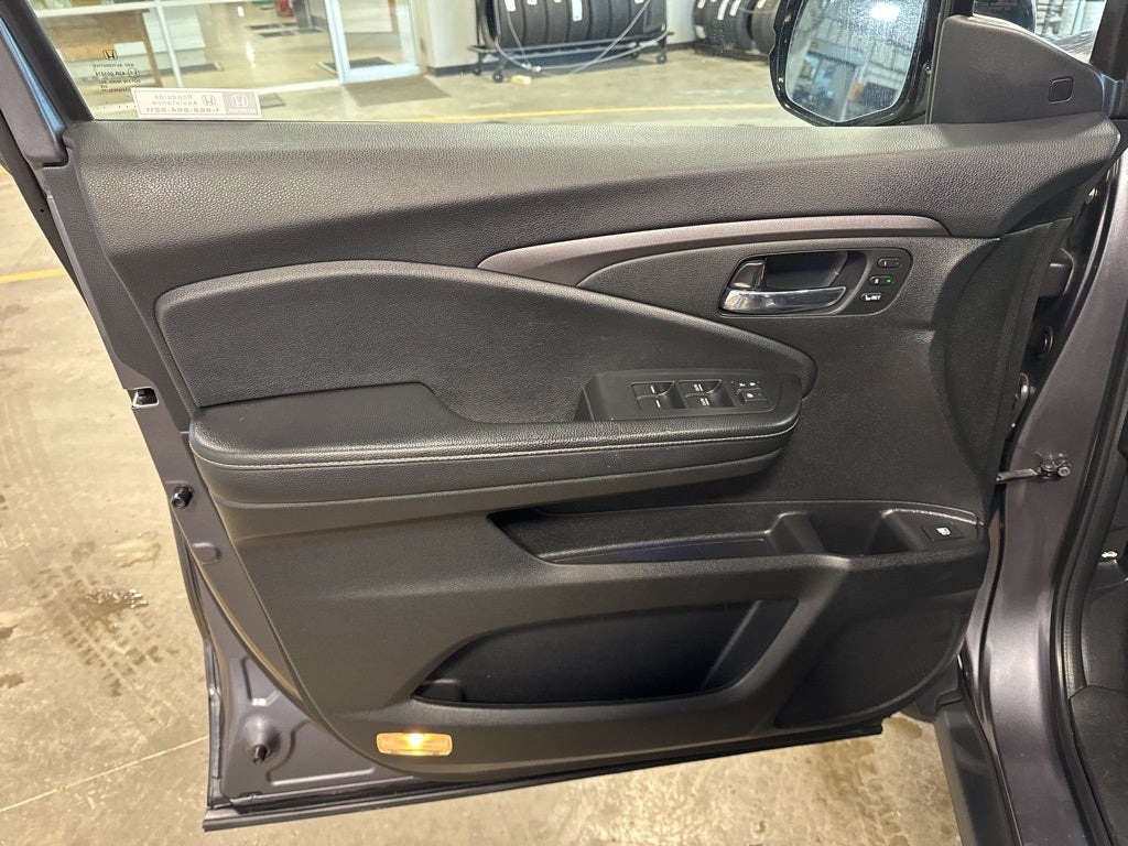 2021 Honda Ridgeline RTL-E w/ Nav