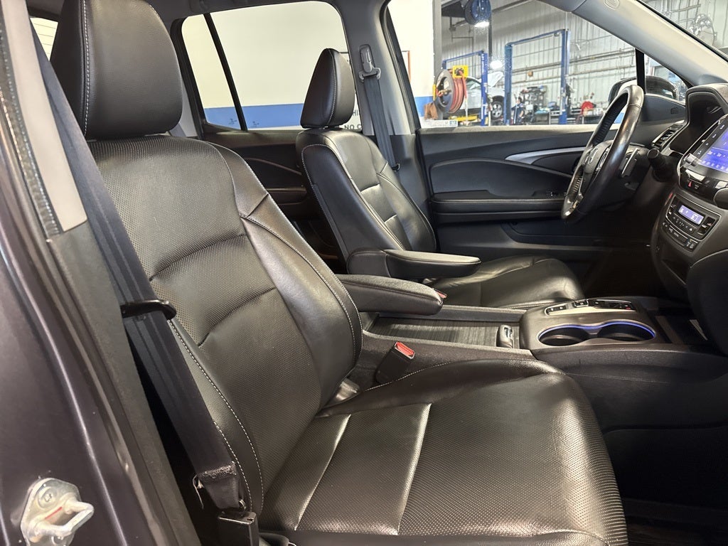 2021 Honda Ridgeline RTL-E w/ Nav