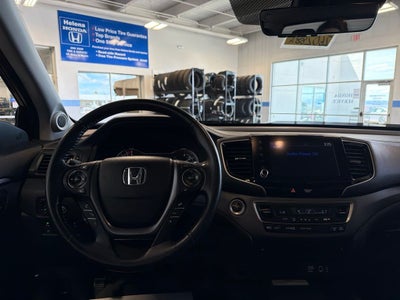 2022 Honda Ridgeline RTL-E w/ Navigation