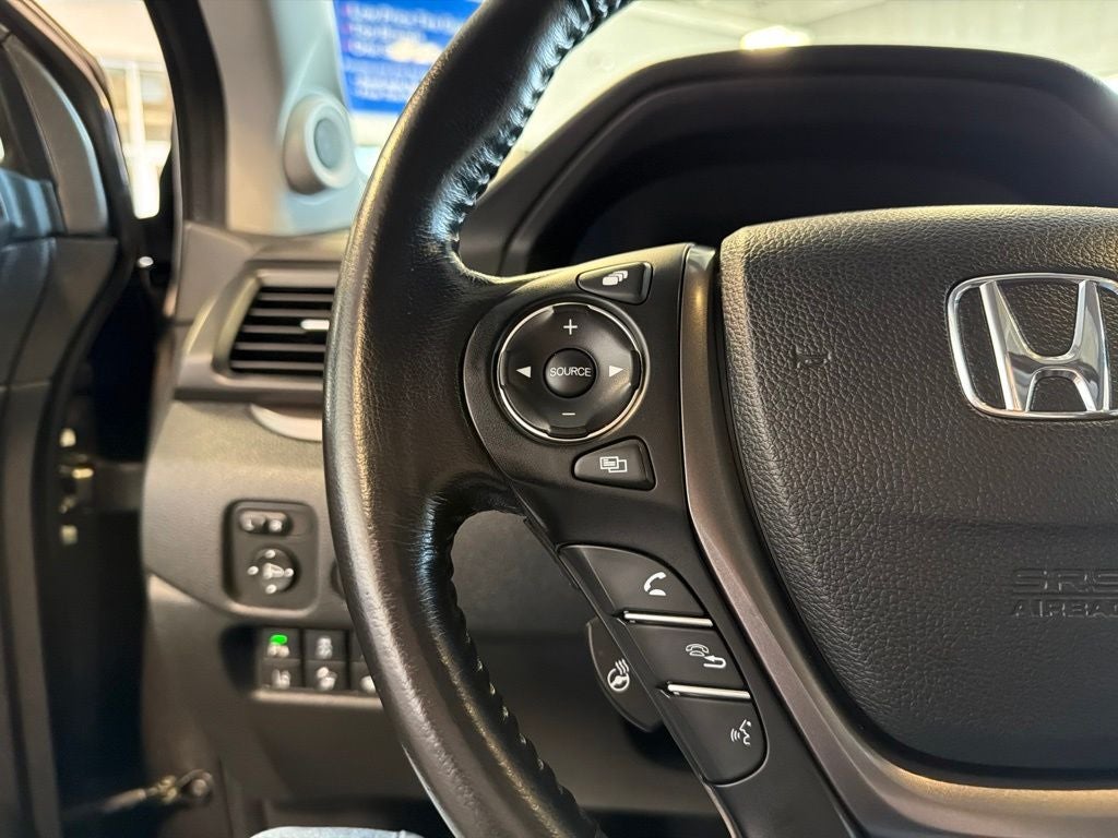 2022 Honda Ridgeline RTL-E w/ Navigation
