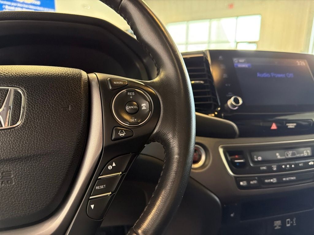 2022 Honda Ridgeline RTL-E w/ Navigation