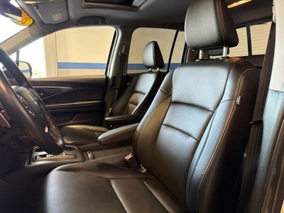 2022 Honda Ridgeline RTL-E w/ Navigation