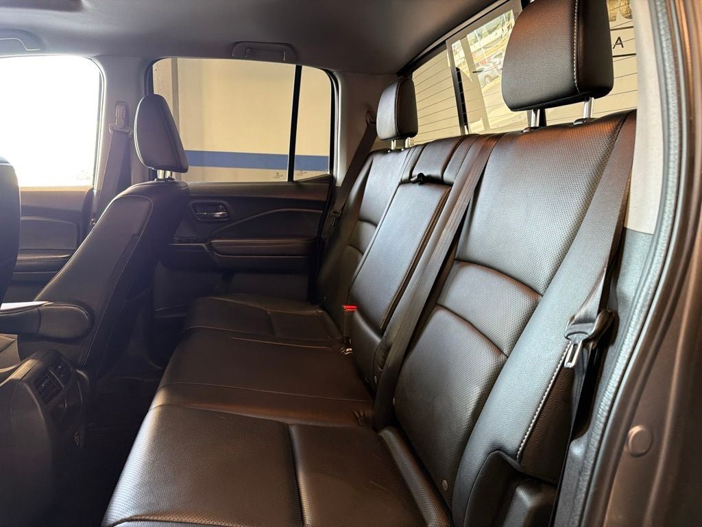 2022 Honda Ridgeline RTL-E w/ Navigation