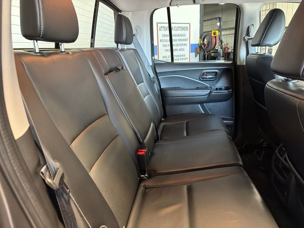 2022 Honda Ridgeline RTL-E w/ Navigation