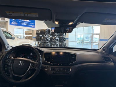 2022 Honda Ridgeline RTL-E w/ Navigation