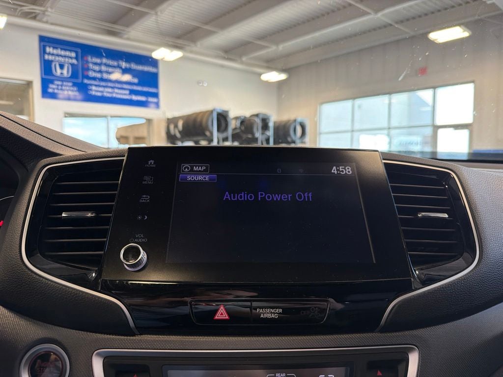 2022 Honda Ridgeline RTL-E w/ Navigation