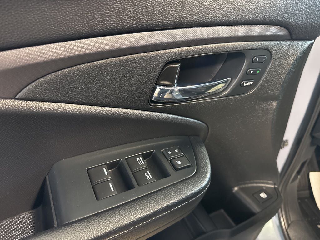 2023 Honda Ridgeline RTL-E w/ NAV & Honda Sensing