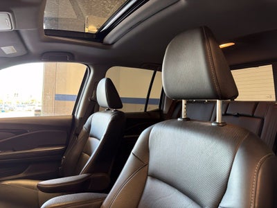 2020 Honda Ridgeline RTL-E w/ Nav