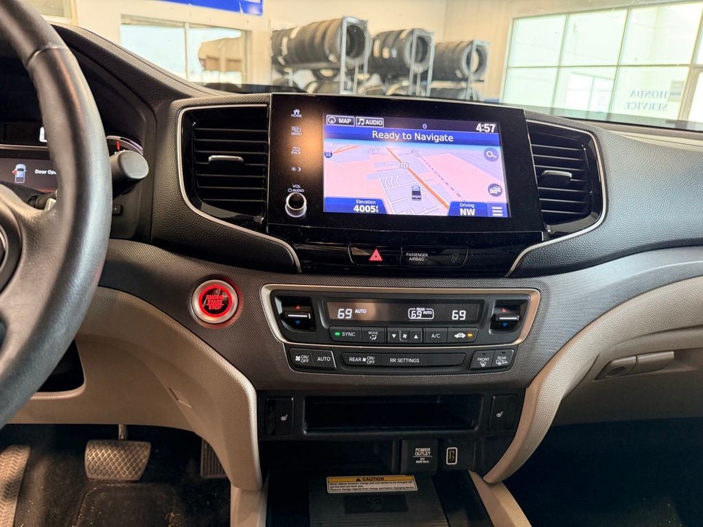 2021 Honda Ridgeline RTL-E w/ Nav