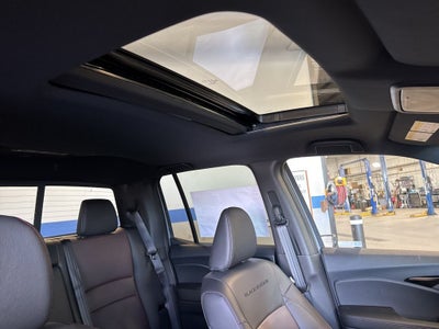 2026 Honda Ridgeline Black Edition Utility & Function Pkg