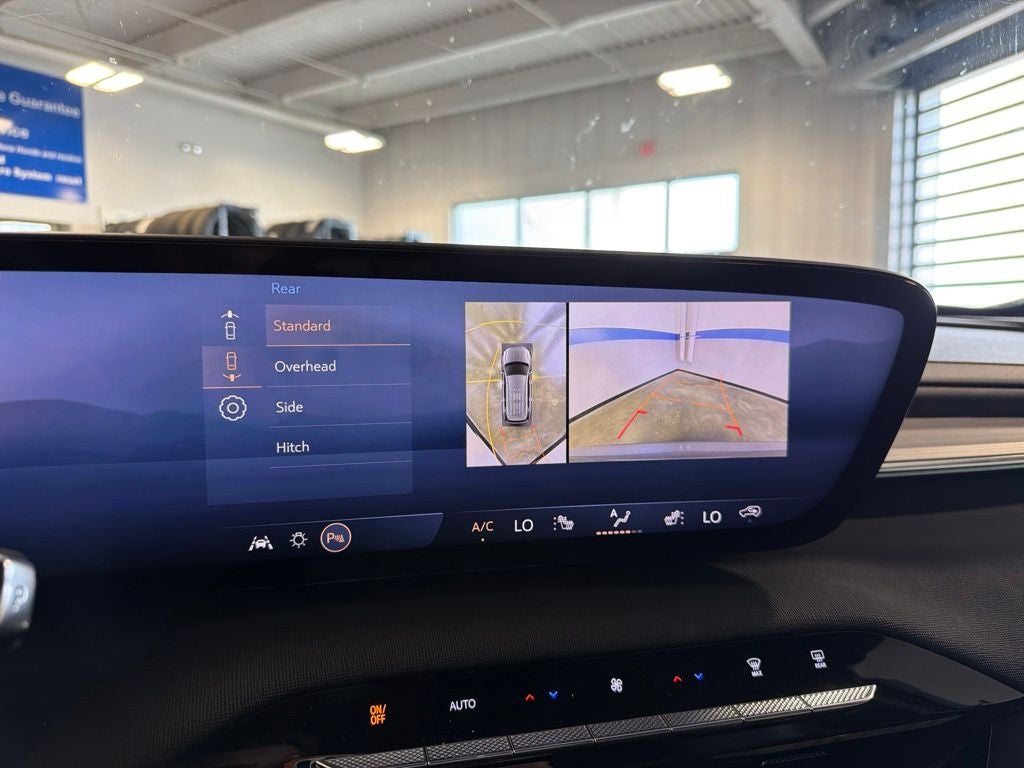 2026 Buick Enclave Preferred w/ Technology & Trailering Pkg