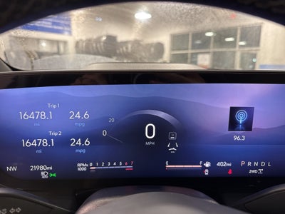 2025 Buick Enclave Preferred w/ Technology Pkg