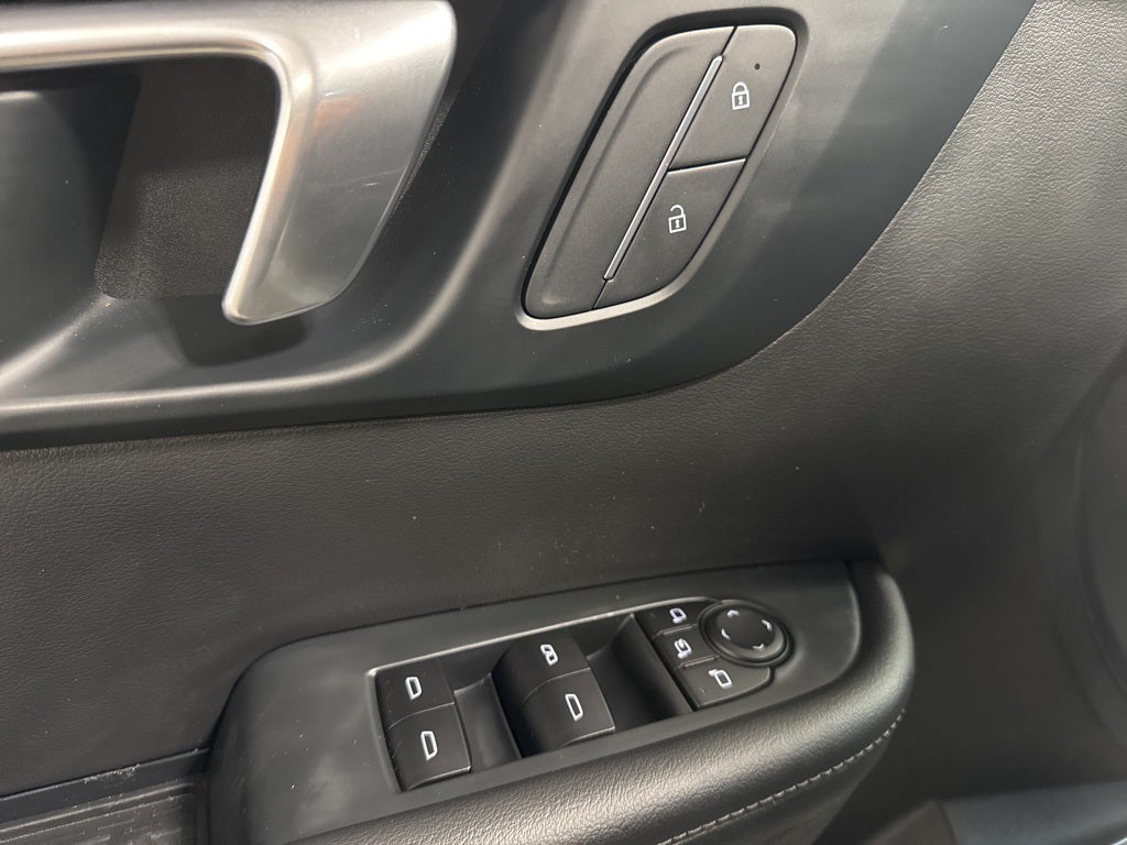 2025 Buick Enclave Preferred w/ Technology Pkg