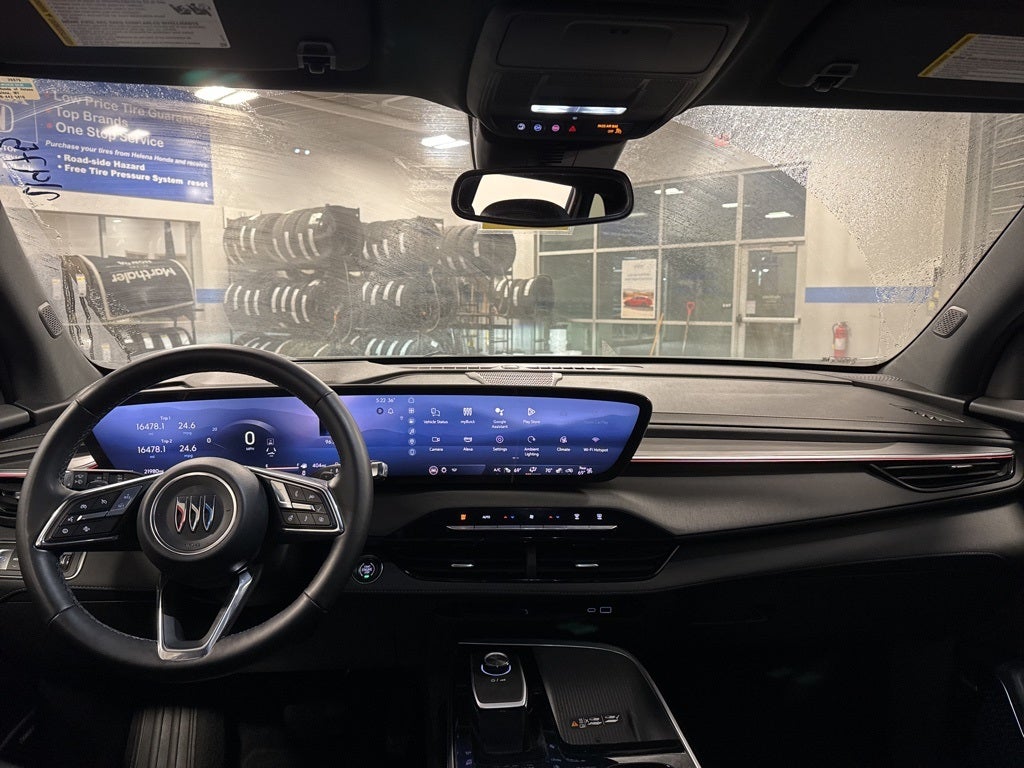 2025 Buick Enclave Preferred w/ Technology Pkg