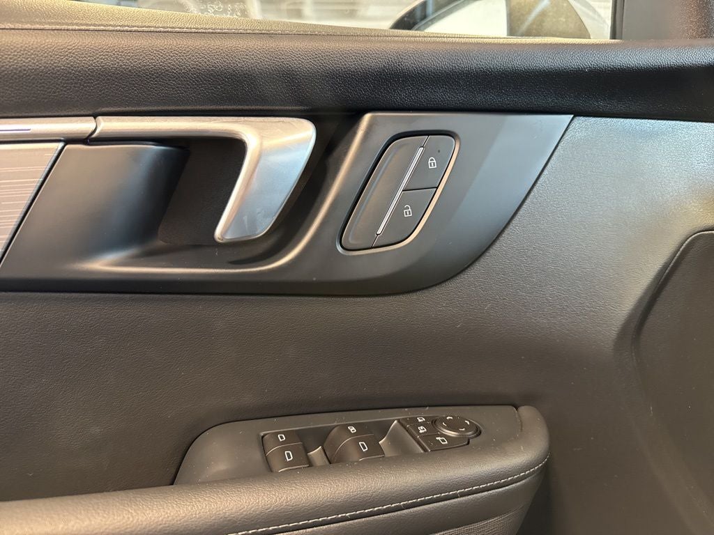 2025 Buick Enclave Preferred 1SD AWD w/ Technology Pkg