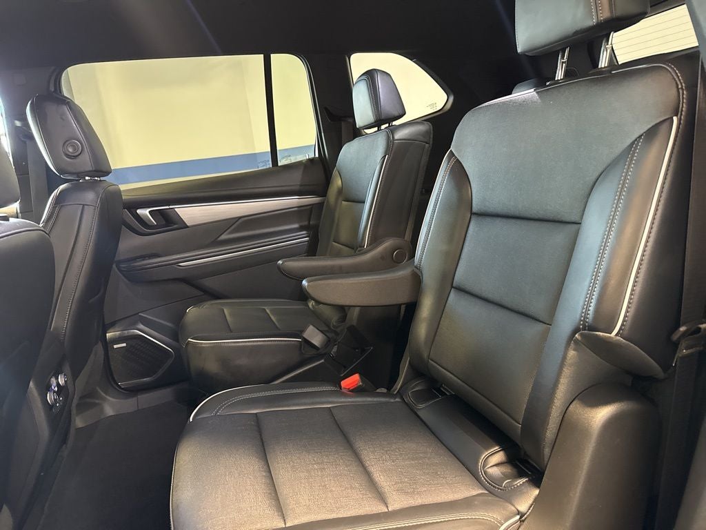 2025 Buick Enclave Preferred 1SD AWD w/ Technology Pkg
