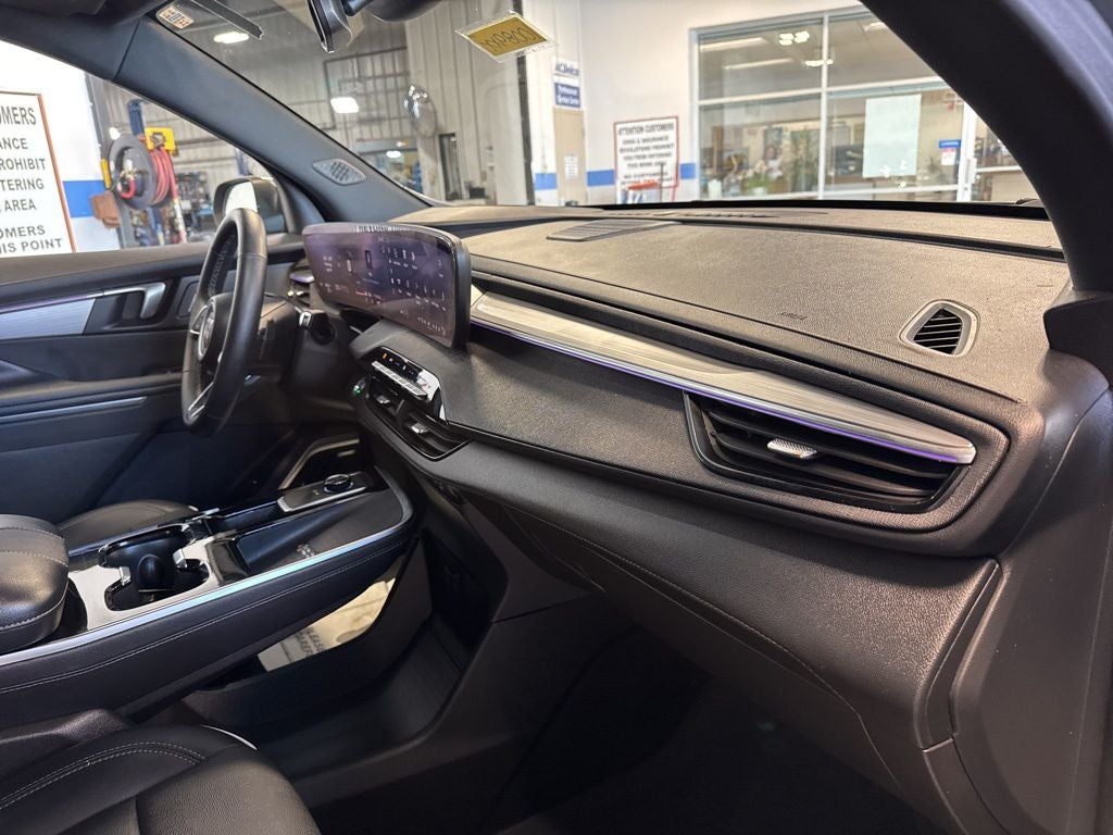 2025 Buick Enclave Preferred 1SD AWD w/ Technology Pkg