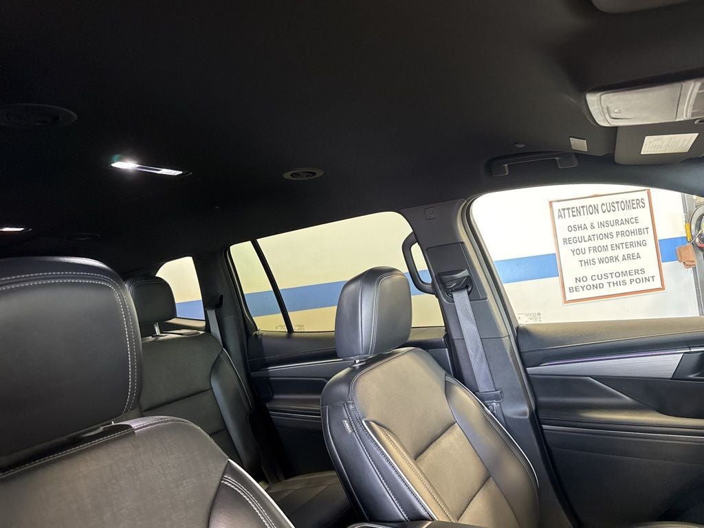 2025 Buick Enclave Preferred 1SD AWD w/ Technology Pkg