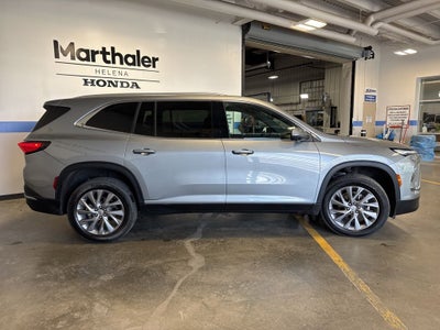 2025 Buick Enclave Preferred 1SD AWD w/ Technology Pkg
