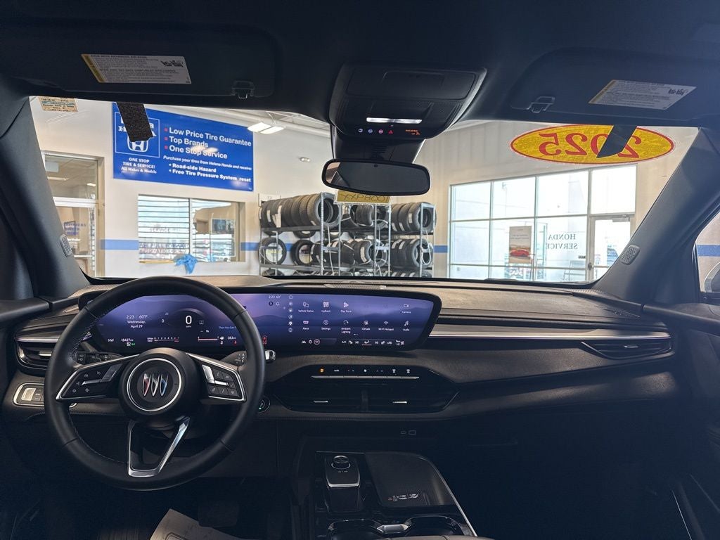 2025 Buick Enclave Preferred 1SD AWD w/ Technology Pkg