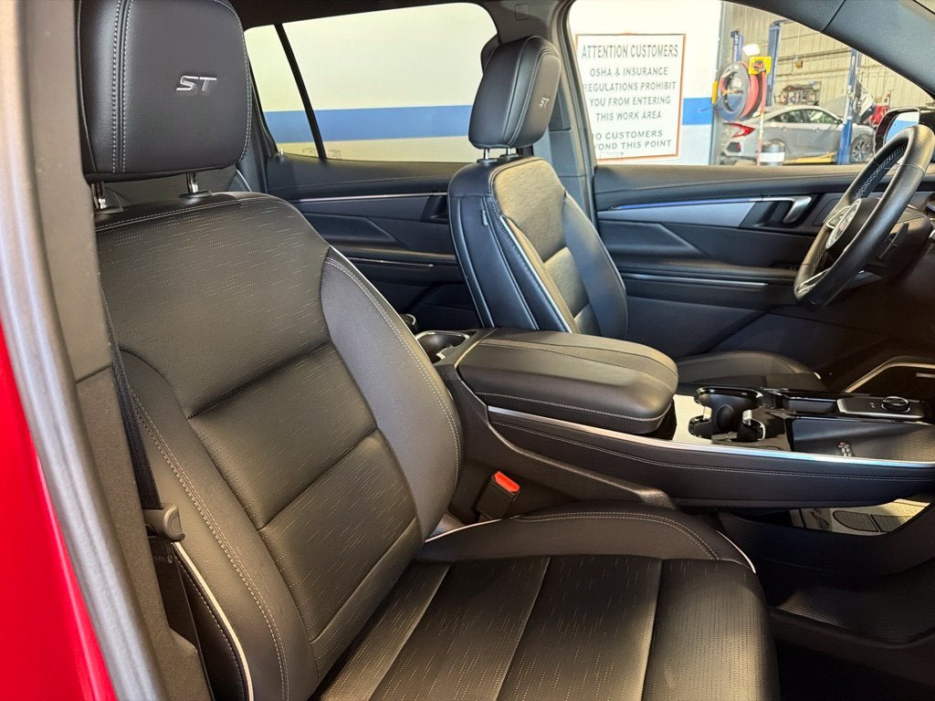2026 Buick Enclave Sport Touring w/ Technology & Tow Pkg