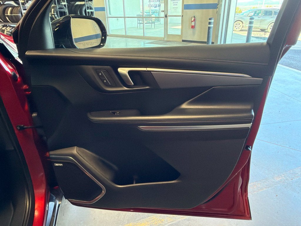 2026 Buick Enclave Sport Touring w/ Technology & Tow Pkg